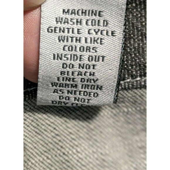 Chico's Platinum Gray Denim Straight Leg Jeans Size 6 (0.5) Embroidered Pockets - Picture 8 of 8